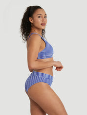 Marine porte la taille S | Marine is wearing size S