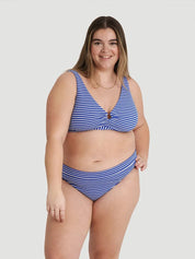 Aurélie porte la taille XL | Aurélie is wearing size XL