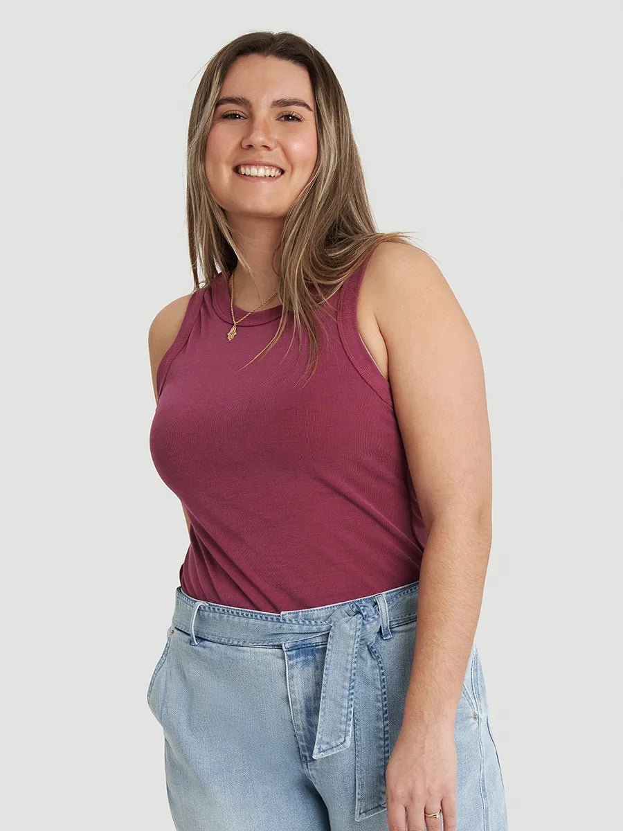 Leanne porte la taille M | Leanne is wearing size M