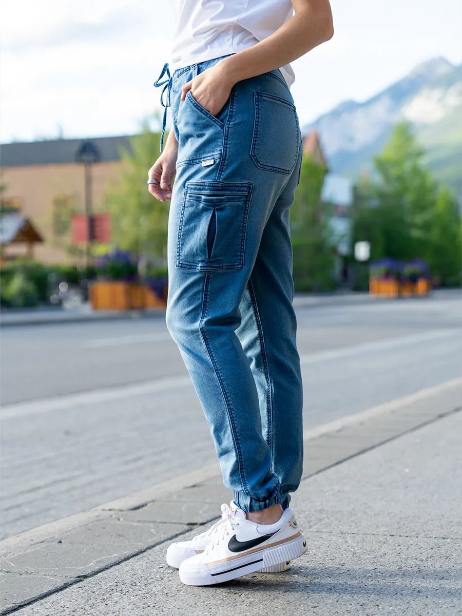 La mannequin porte la taille S | The model is wearing size S