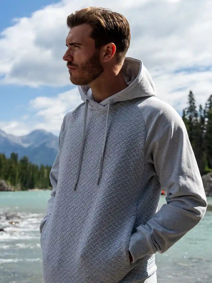 Le modèle porte la taille M | The model is wearing size M