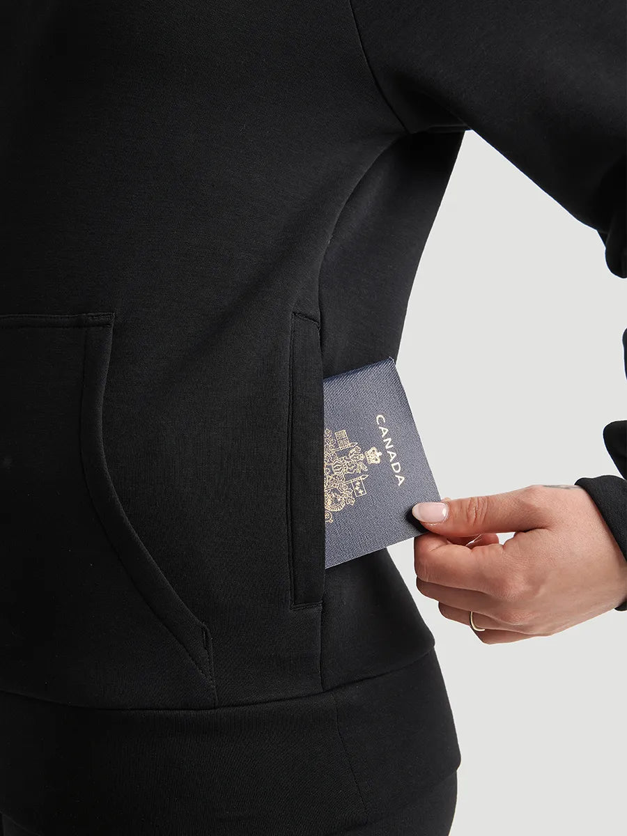 Chandail à capuchon Escapade avec poches multiples Modaluxe - Noir