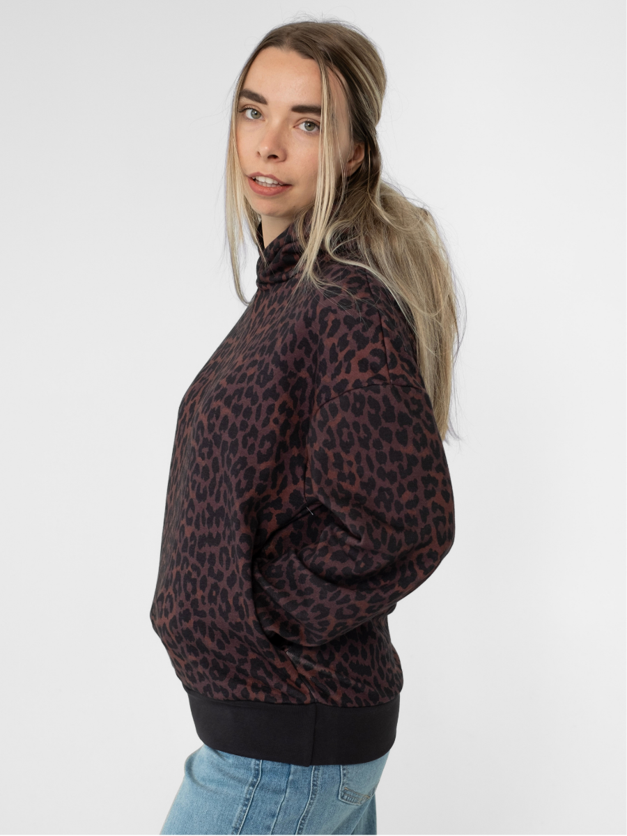 chandail-a-capuchon-fantastic-terry-stretch-leopard-nocture-3.png