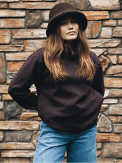Marie-William porte la taille S | Marie-William is wearing size S