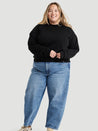 La mannequin porte la taille XXL | The model is wearing size XXL