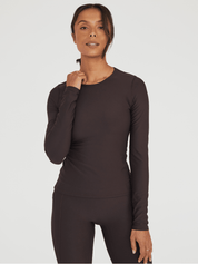 Camille porte la taille S | Camille is wearing size S