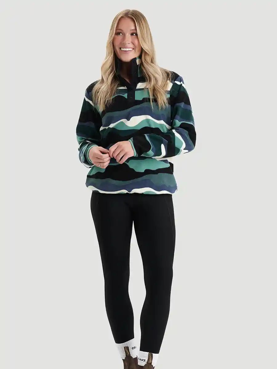 Virginie porte la taille S | Virginie is wearing size S