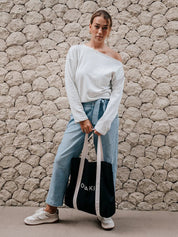 Le modèle porte la taille S | The model is wearing size S