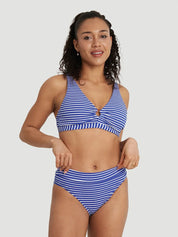Marine porte la taille S | Marine is wearing size S