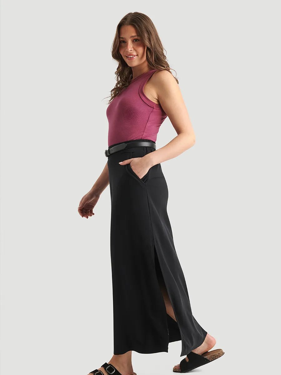 Maude porte la taille S | Maude is wearing size S