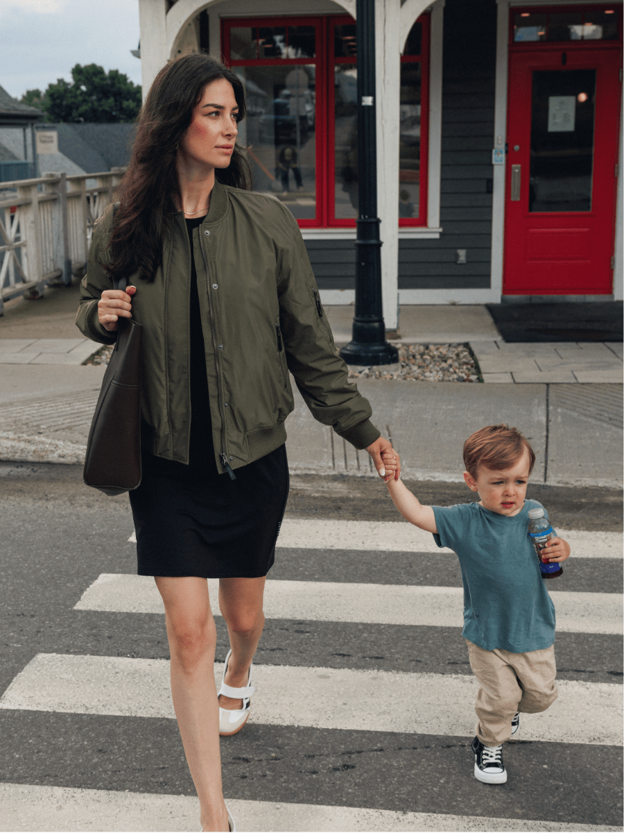 Chanelle porte la taille S | Chanelle is wearing size S