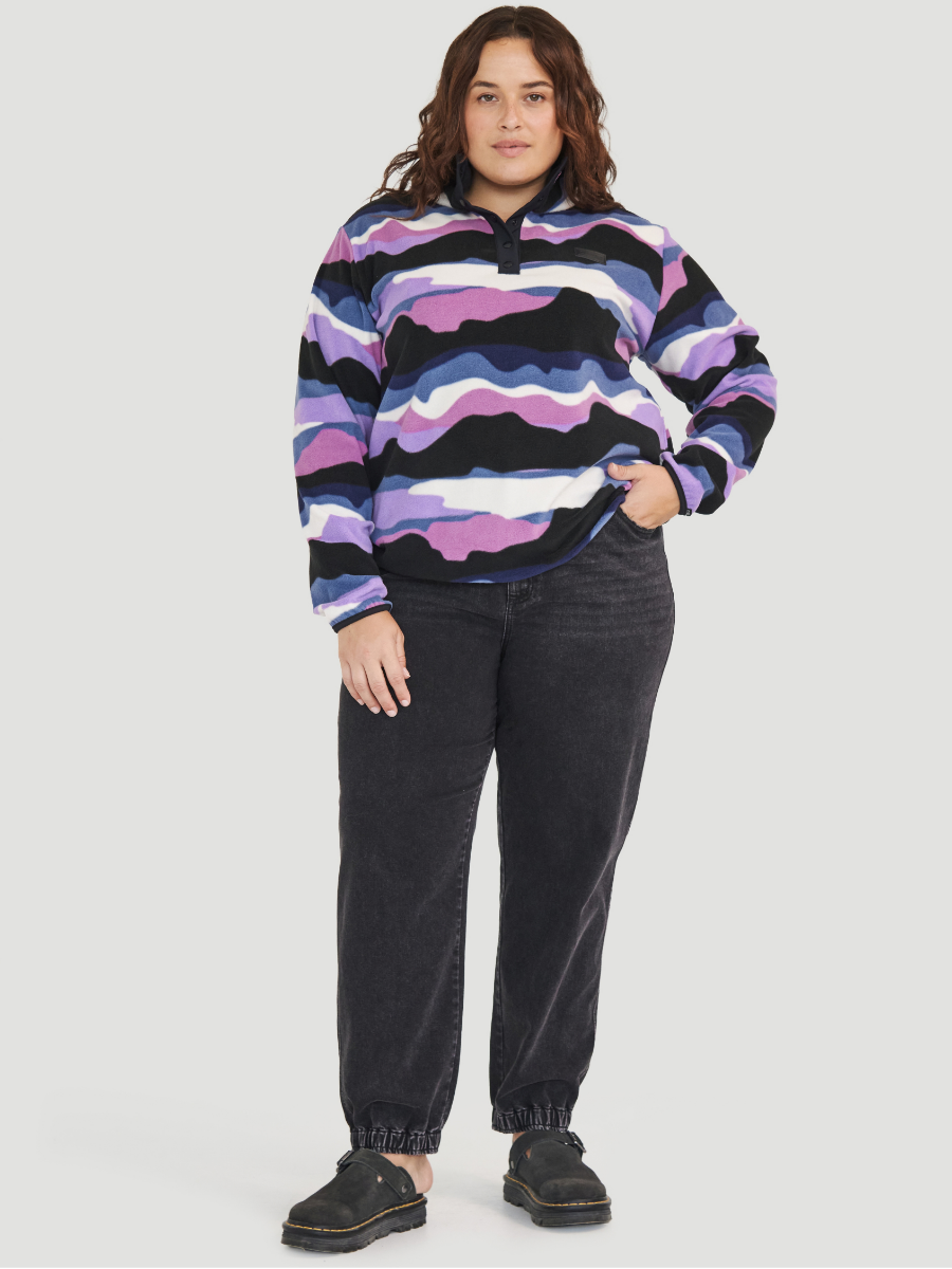 Dahlia porte la taille XXL | Dahlia is wearing size XXL