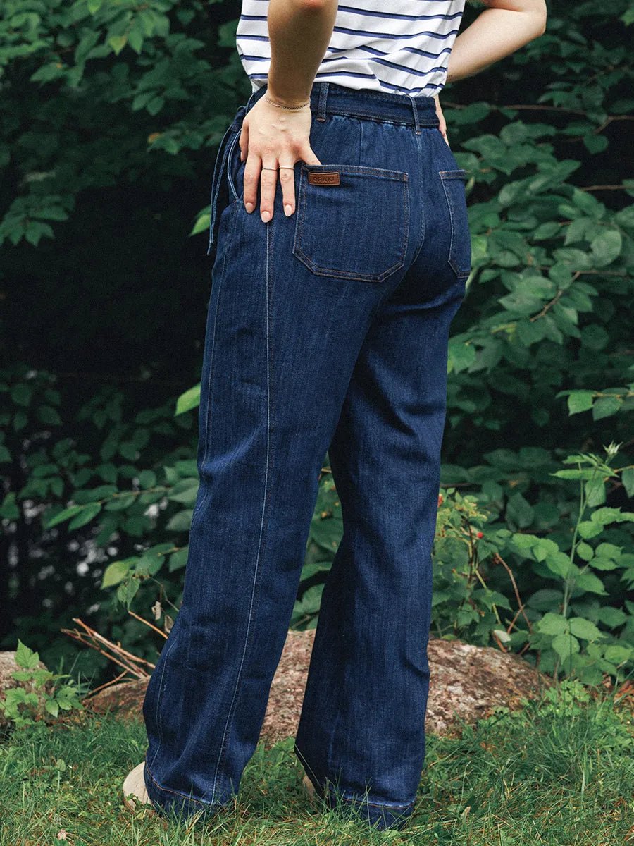 Marie-William porte la taille S | Marie-William is wearing size S