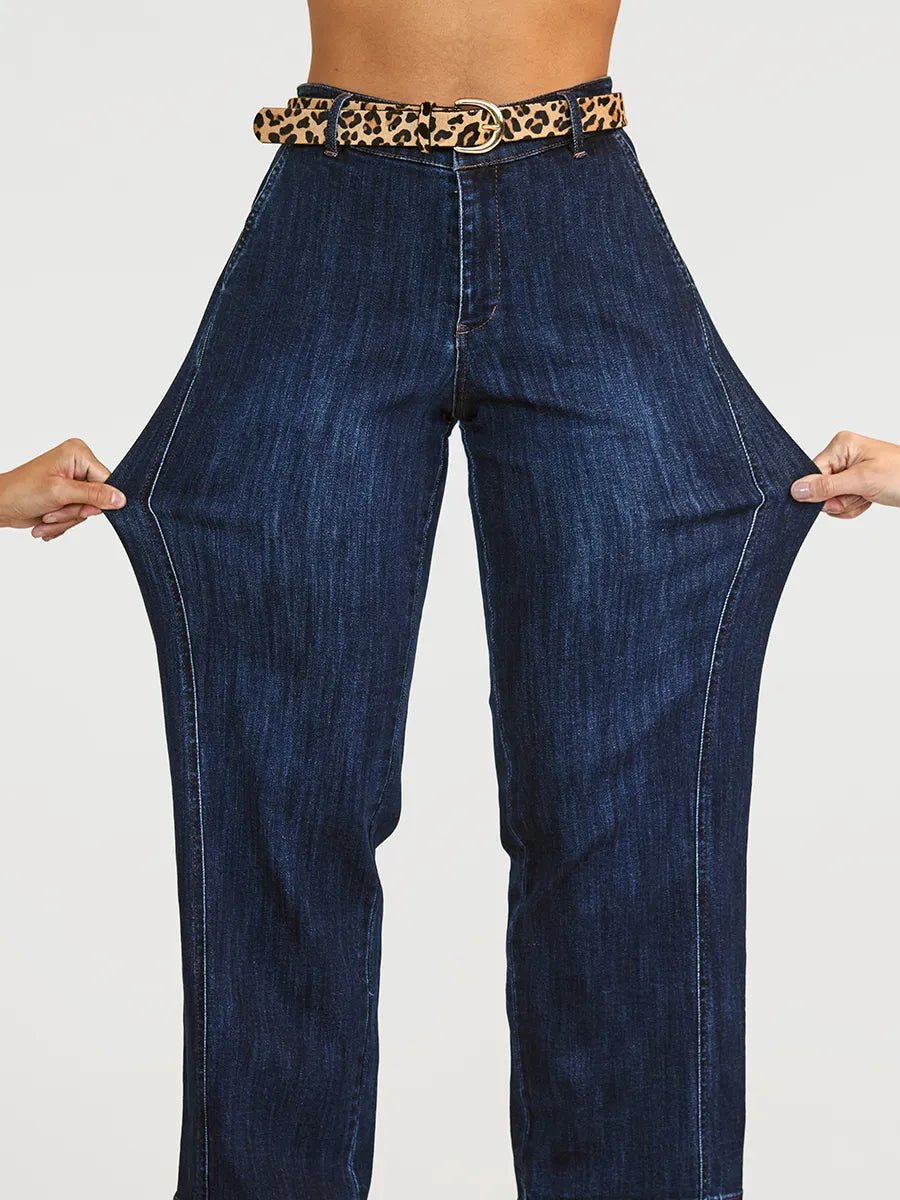 Camille porte la taille S | Camille is wearing size S