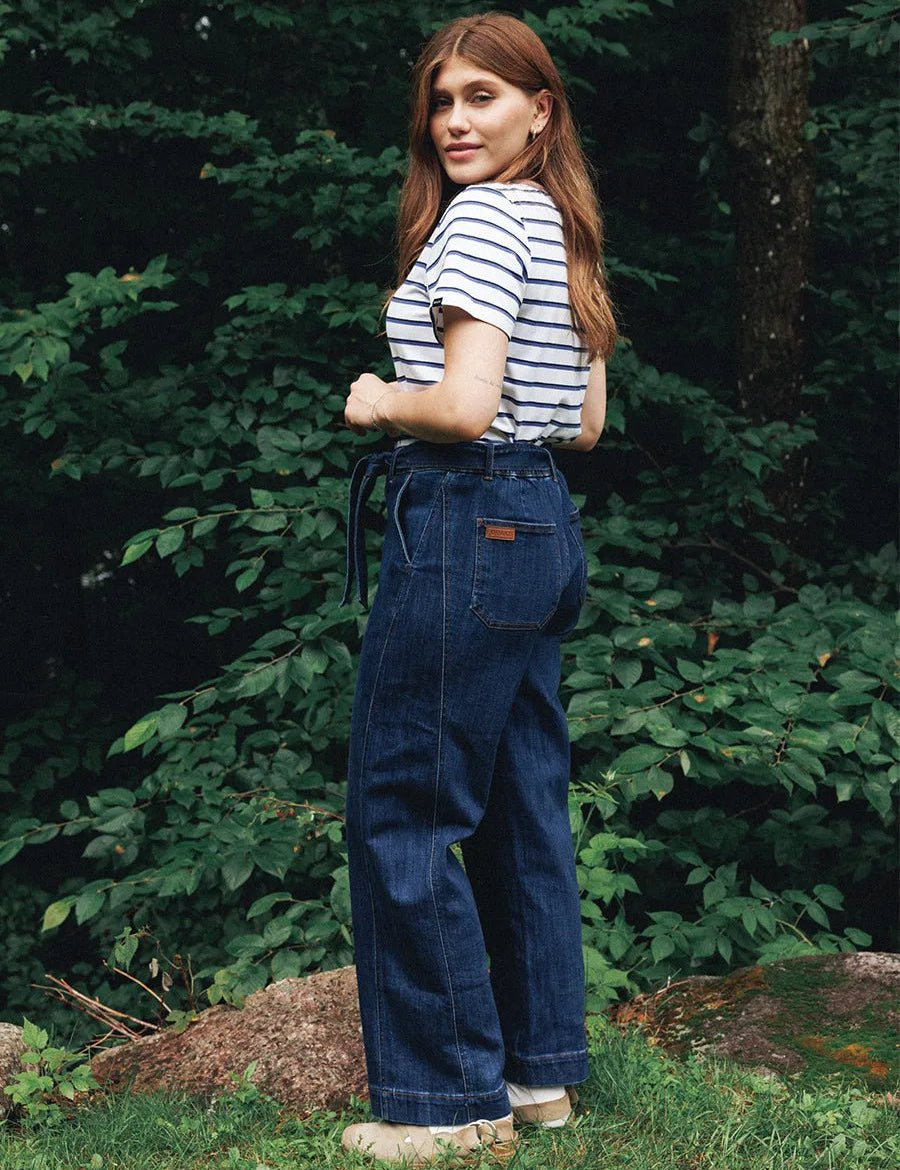 Marie-William porte la taille S | Marie-William is wearing size S