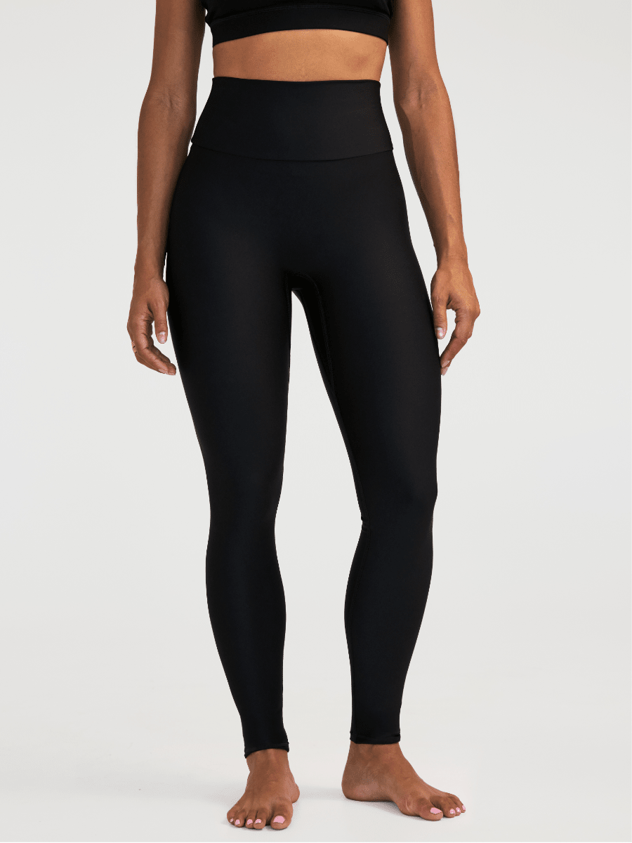 Camille porte la taille S | Camille is wearing size S