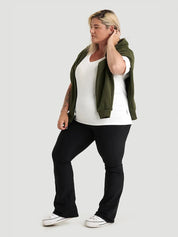 Karine porte la taille L | Karine is wearing size L