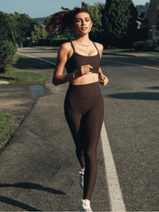 Seyda porte la taille S | Seyda is wearing size S