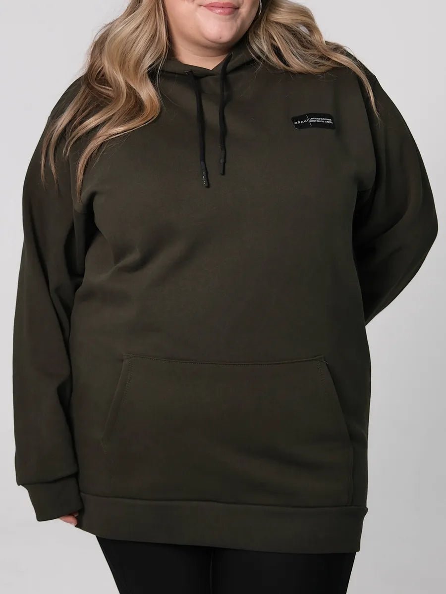 La mannequin porte la taille 1 - 2X | The model is wearing size 1 - 2X