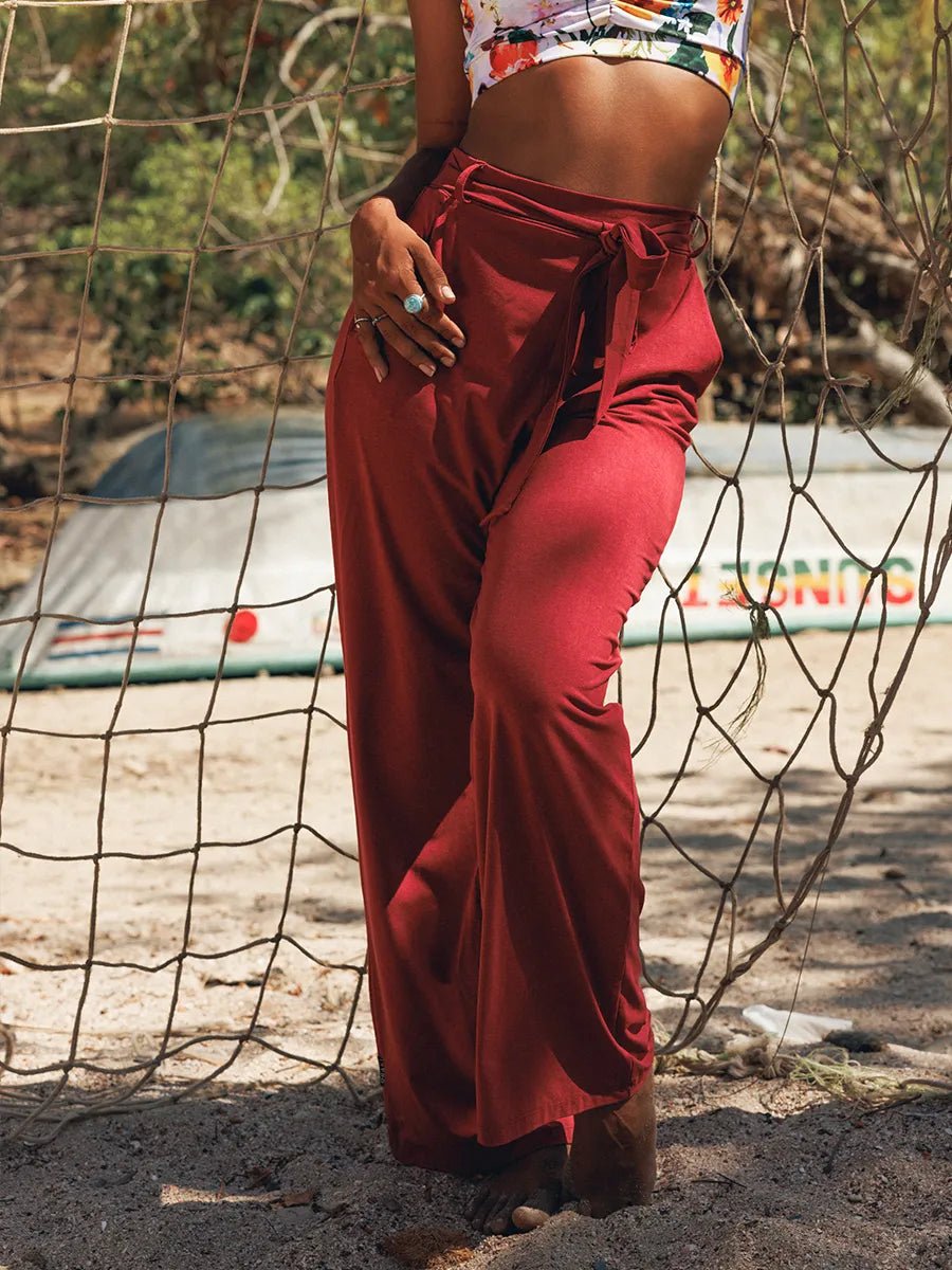 Le modèle porte la taille S | The model is wearing size S