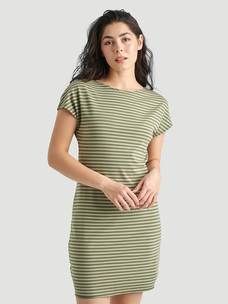 Oceanne porte la taille S | Oceanne is wearing size S