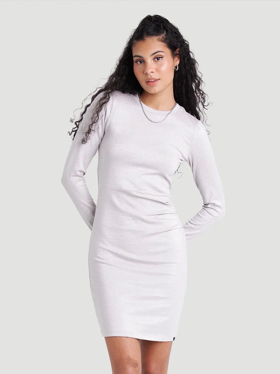 Amy porte la taille S | Amy is wearing size S
