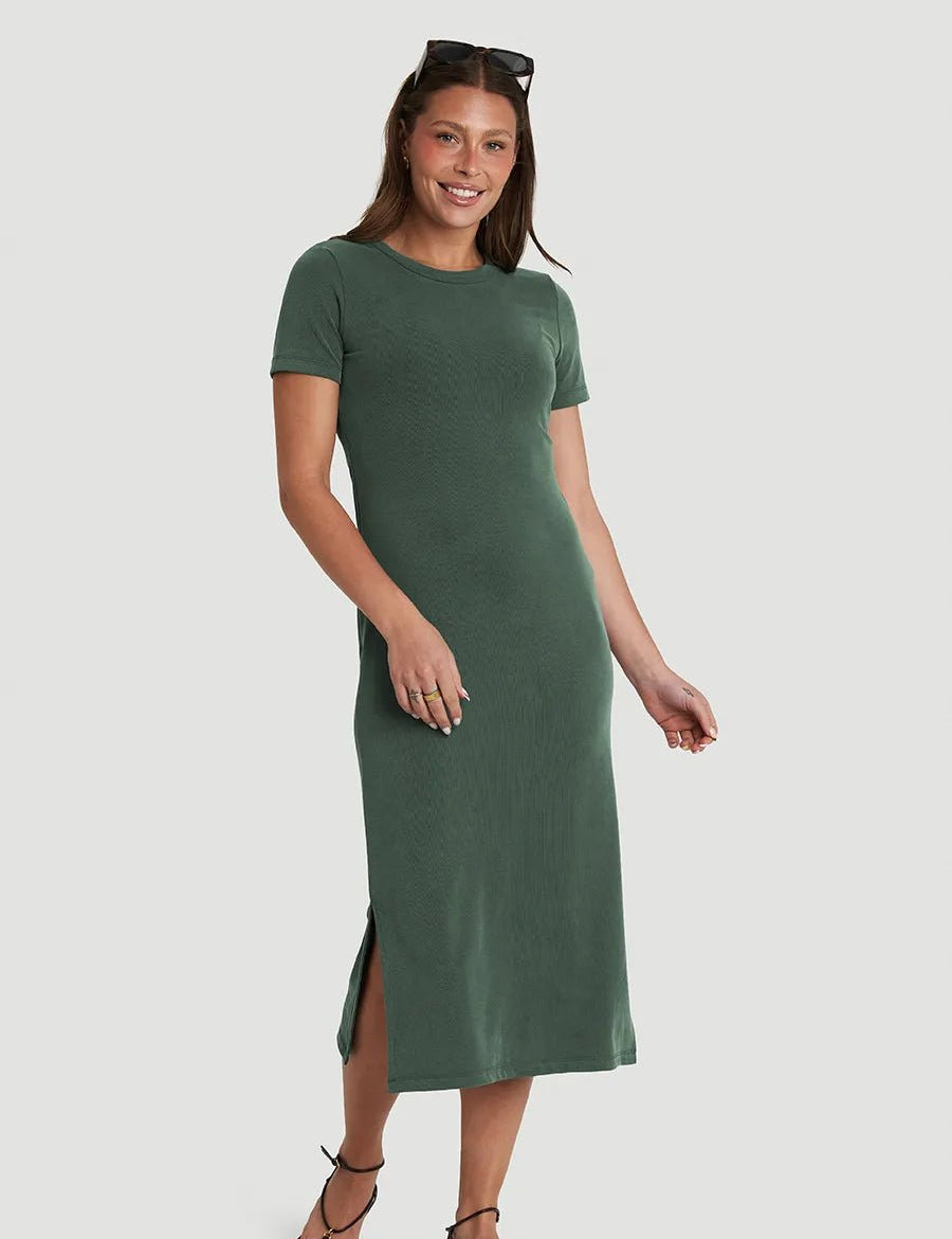 Robe longue manches courtes à col rond Lovely - Pin doux