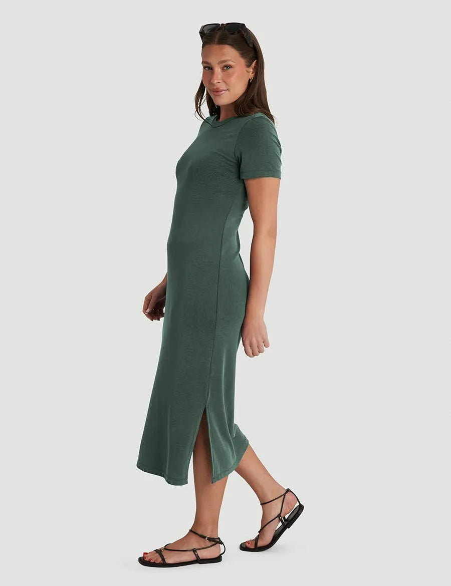 Robe longue manches courtes à col rond Lovely - Pin doux