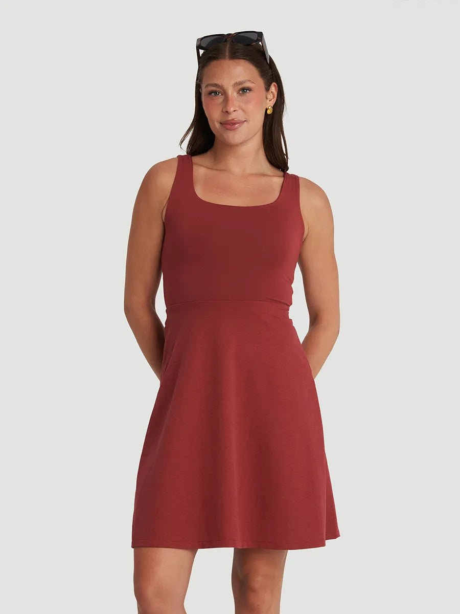 Maude porte la taille S | Maude is wearing size S