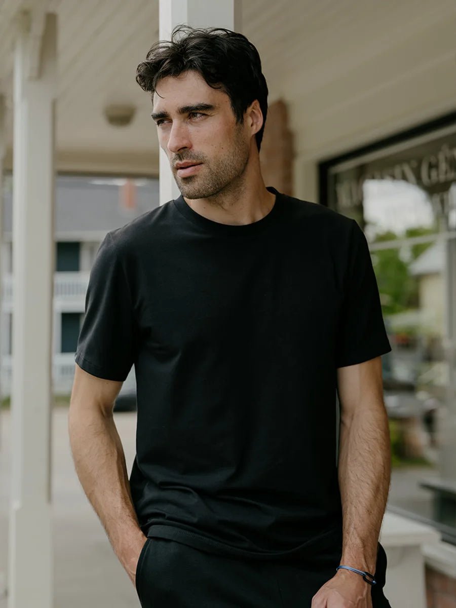 Alois porte la taille M | Alois is wearing size M