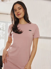 Suyan porte la taille S | Suyan is wearing size S