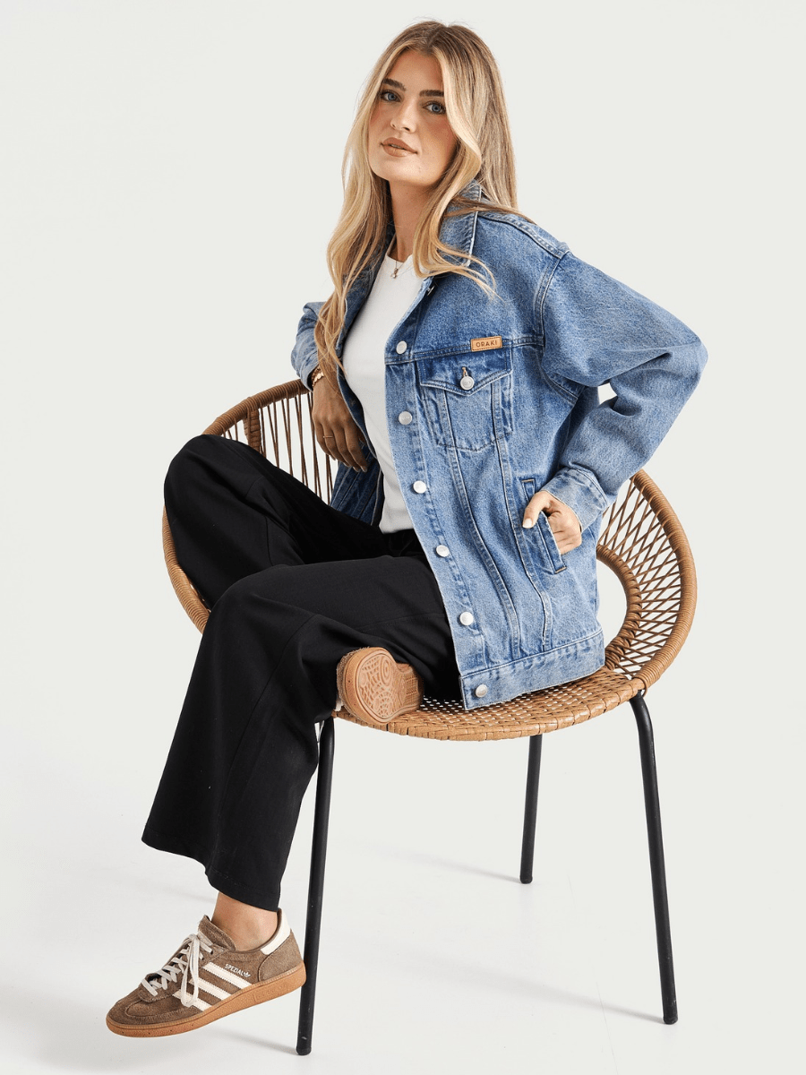 Kayla porte la taille S | Kayla is wearing size S