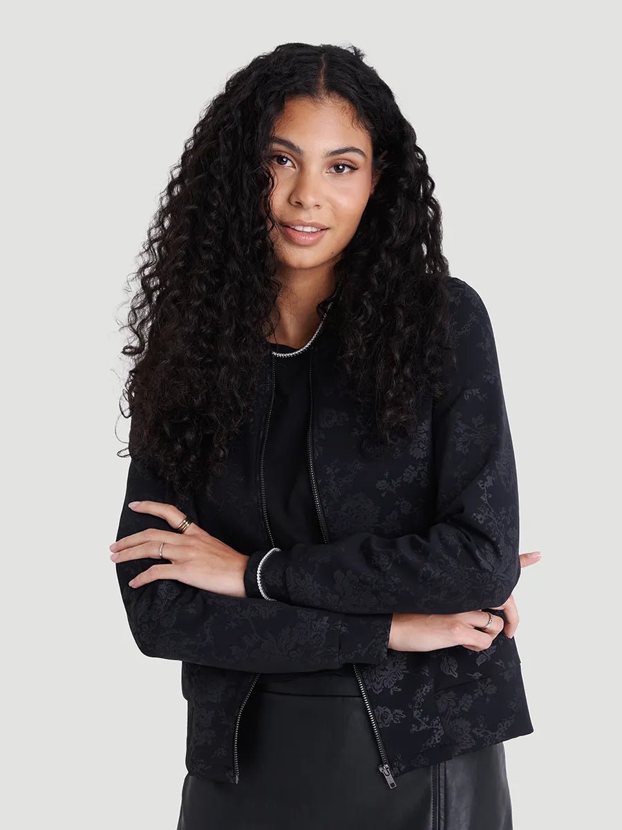 Amy porte la taille S | Amy is wearing size S