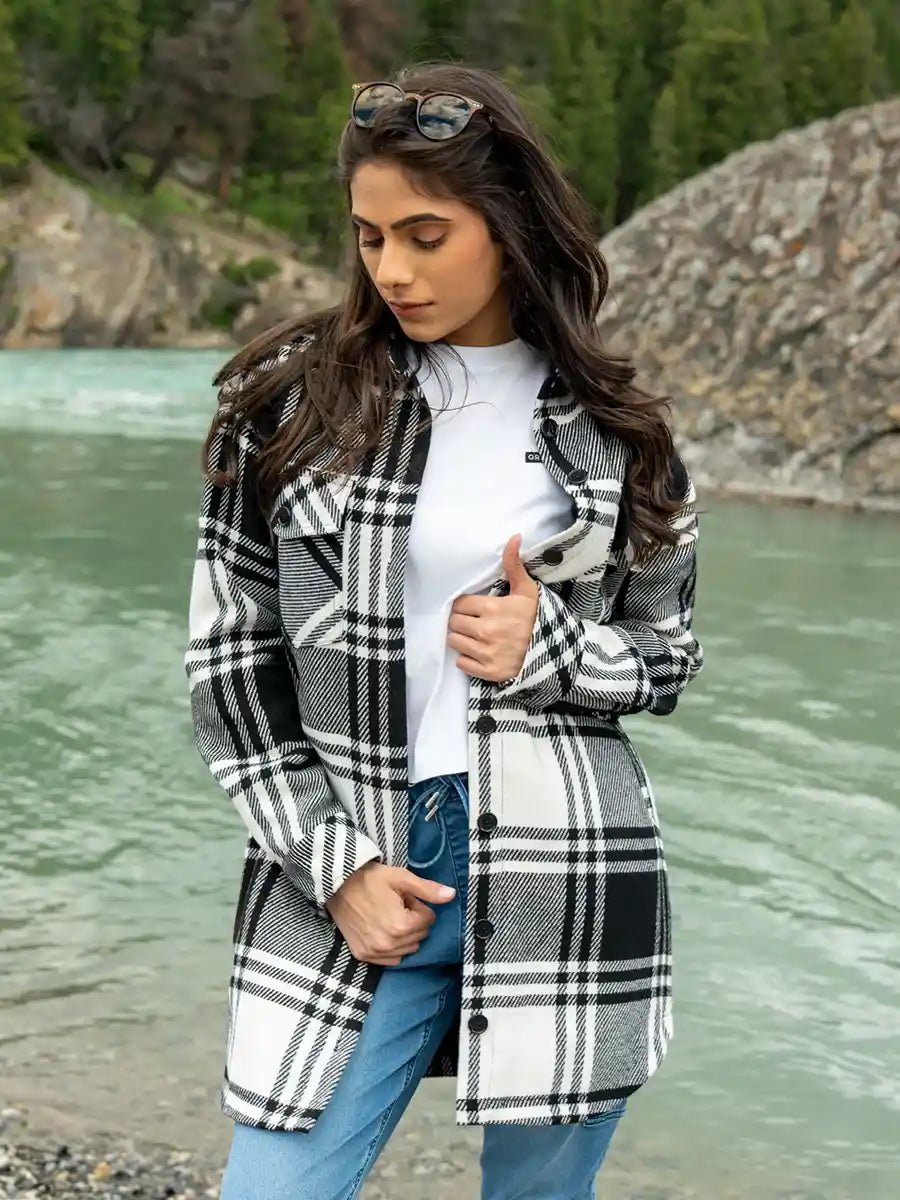 La modèle porte la taille S | The model is wearing size S