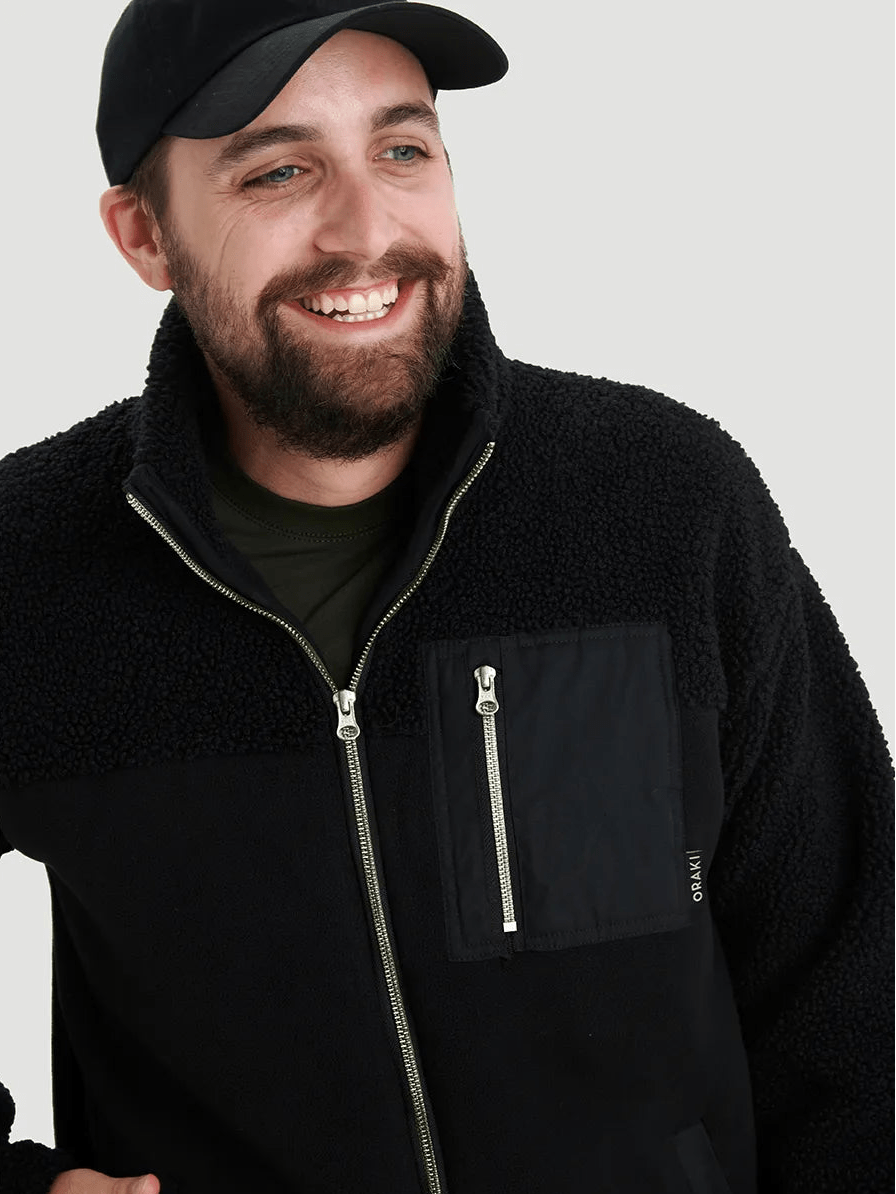 Le mannequin porte la taille L | The model is wearing size L