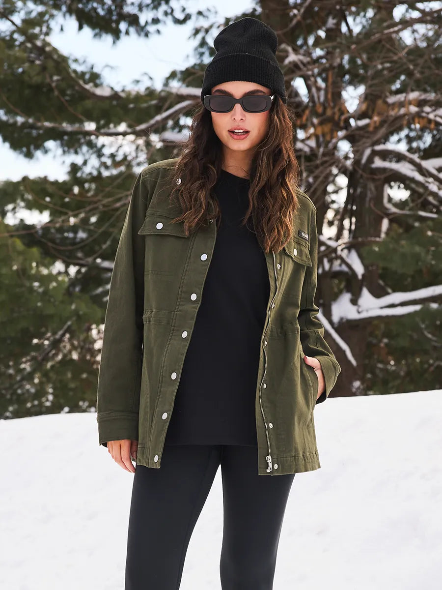 Camille porte la taille S | Camille is wearing size S