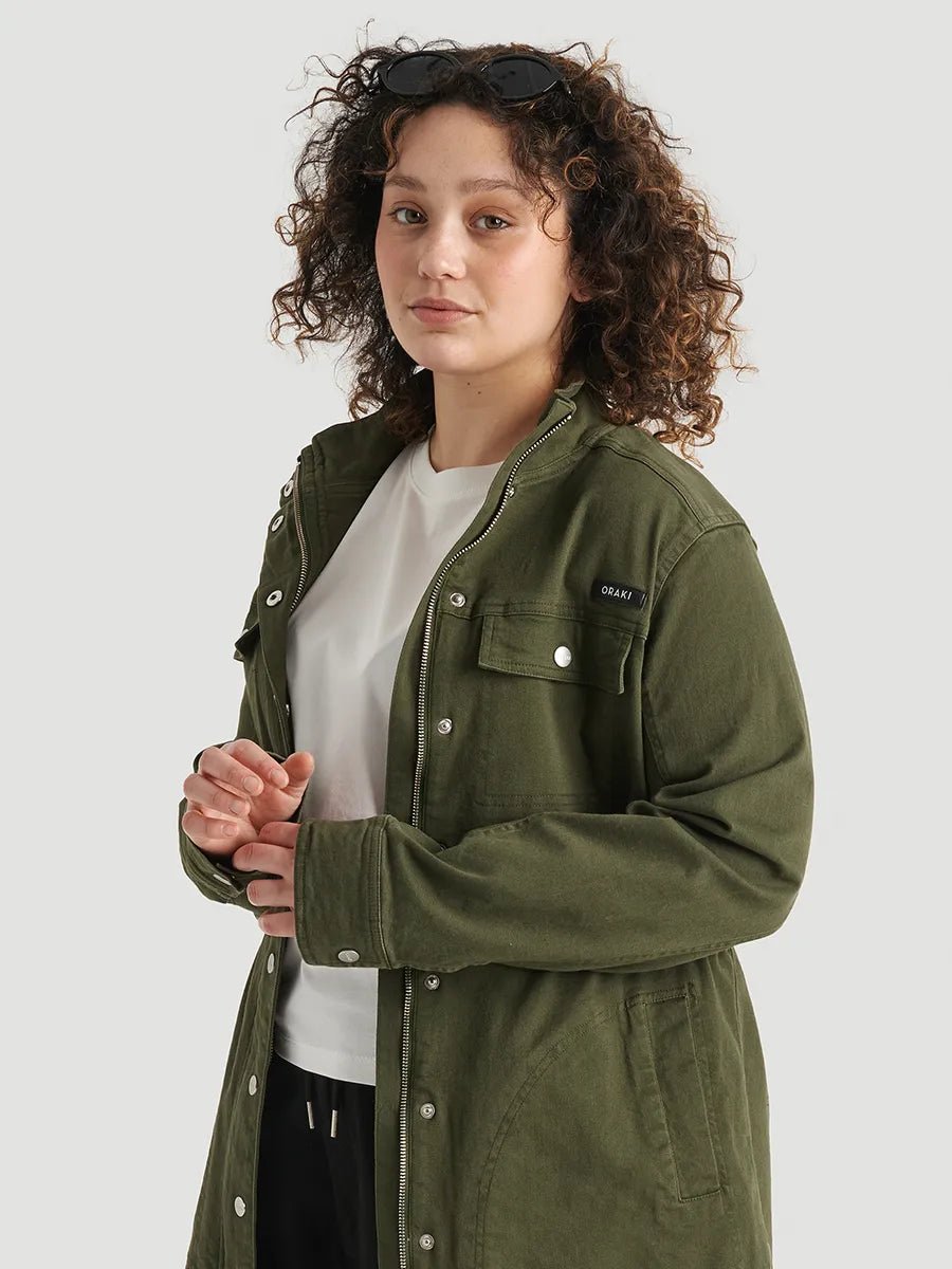 Félixe porte la taille L | Félixe is wearing size L