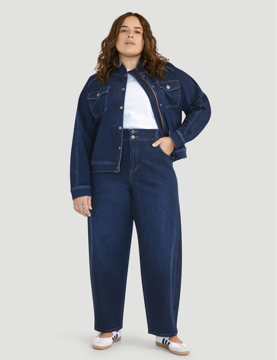 Dahlia porte la taille XXL | Dahlia is wearing size XXL