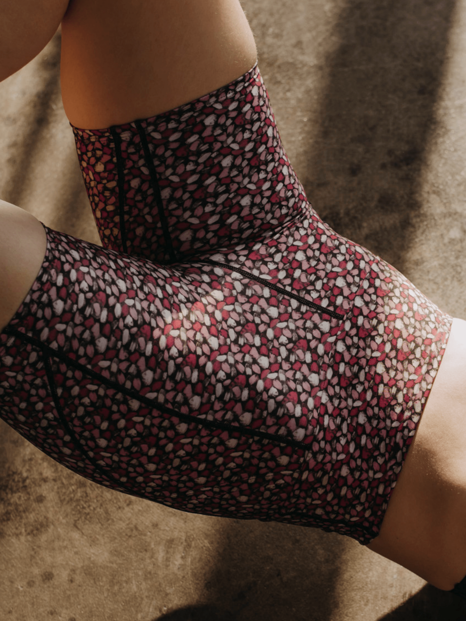 La modèle porte la taille S | The model is wearing size S