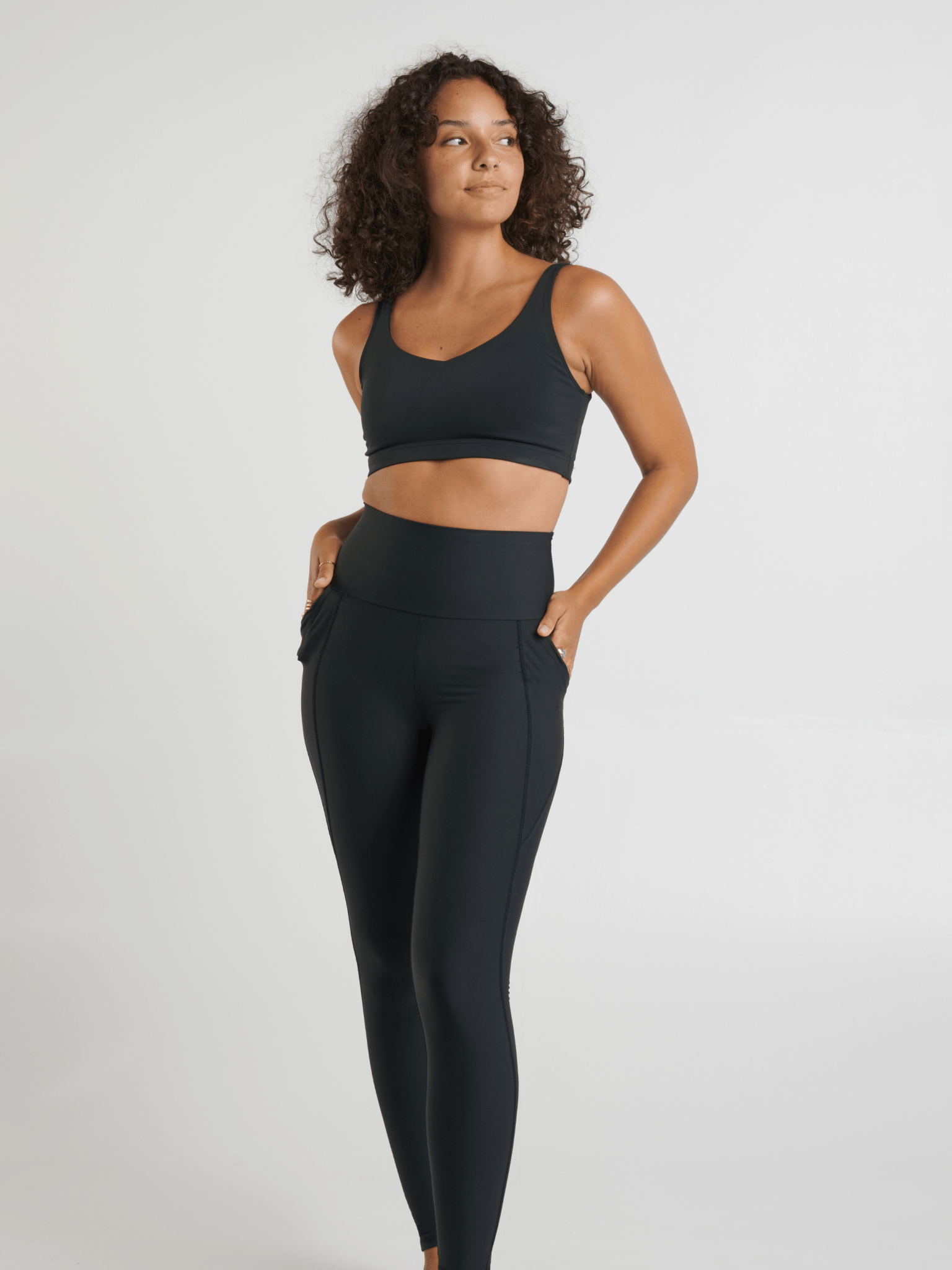 Legging taille haute Sportswear Classic pour fille. FR Legging taille haute Sportswear Classic pour fille. FR