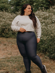 La modèle porte la taille 1X | The model is wearing size 1X